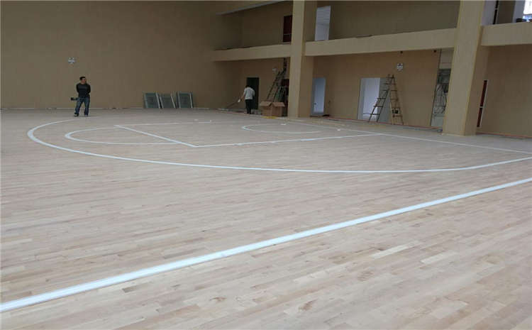专业的NBA篮球场木地板结构
